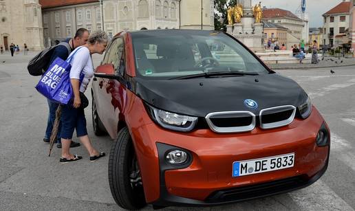 Mali električni BMW i3 bio je kao izvanzemaljac u Zagrebu