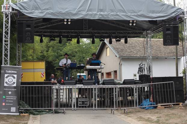 Zmajevac:  Vinski Bor maraton