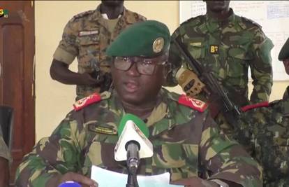 Kaos u Gvineji Bisao: Vojnici su upali na državnu televiziju i proglasili preuzimanje vlasti