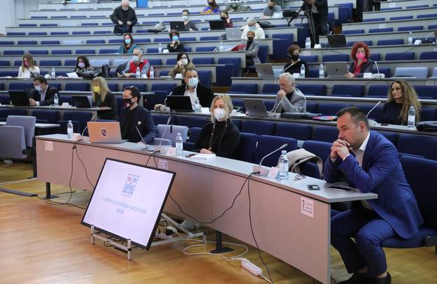 Split: Nastavljena sjednica Gradskog vijeća, HDZ i HGS napustili sjednicu
