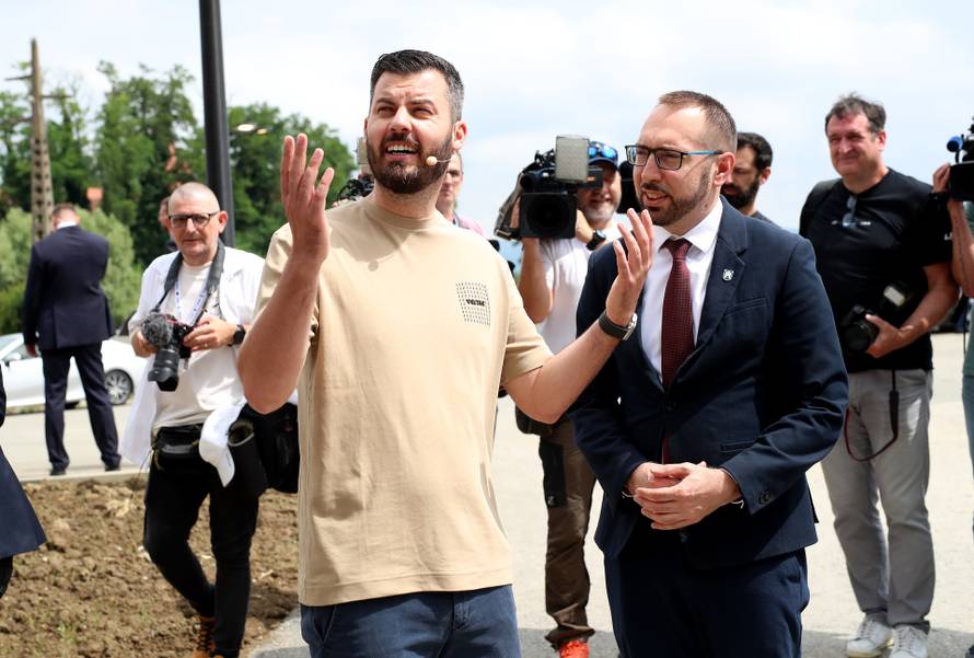 Zagreb: Mate Rimac predstavio projekt robotaksija "Verne", sustav autonomnih automobila