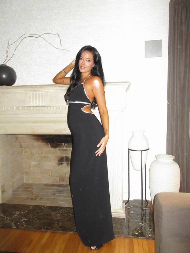 FOTO Argentinski as dobio prvo dijete! Prekrasna Oriana 'cvate' od sreće, uskoro sele iz Rima?