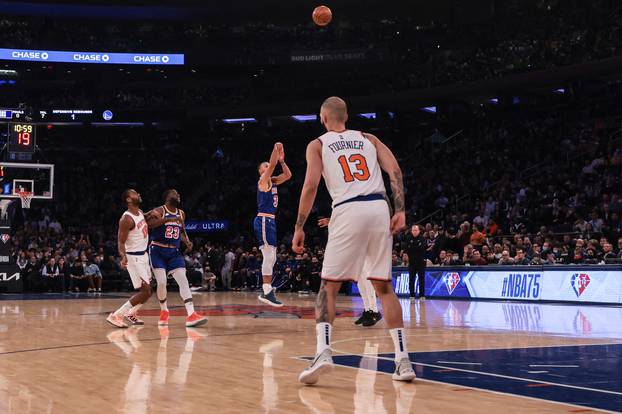 NBA: Golden State Warriors at New York Knicks