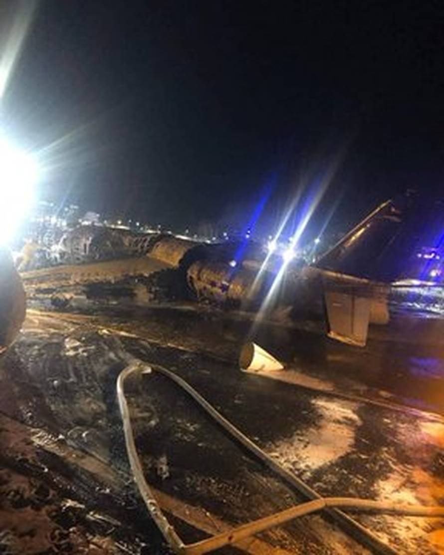 Srušio se avion na Filipinima: Svi poginuli, a išli su pomagati