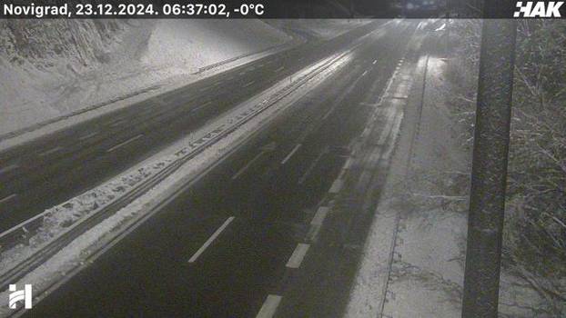 FOTO Snijeg zameo Hrvatsku! Pogledajte kako izgledaju ceste. Zbog mećave su zatvorili dio A1