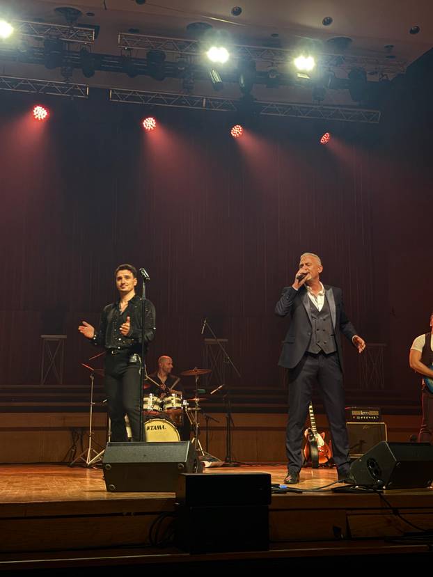 FOTO Adi Šoše raspjevao je puni Lisinski uz gosta Giuliana....