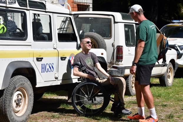 Knin: Slaven Škrobot uz pomoć HGSS-a popeo se na najviši vrh Hrvatske