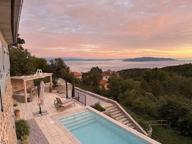 FOTO Kaštelet kod Opatije iz snova: Obnovili smo ga kako bismo očuvali obiteljske tajne