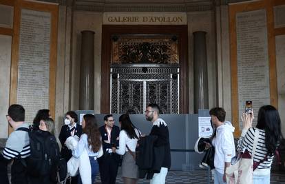 Pariški muzej Louvre ponovno otvoren nakon pljačke nakita