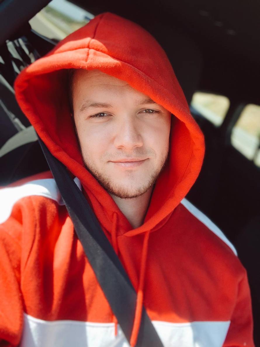 'Dva sata prije nastupa odvukli su me u bolnicu, nije mi dobro'