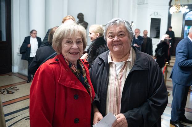 Zagreb: Dolazak poznatih na premijeru baleta Trnoružica