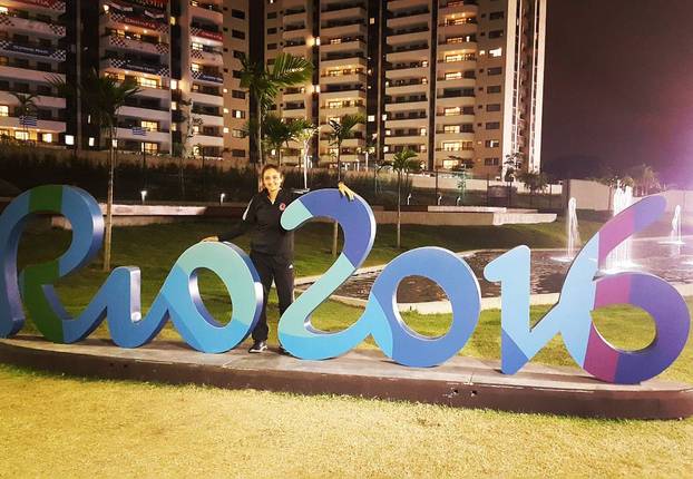 FOTO Trenerica u štiklama ruši barijere i ide u novu avanturu. Nazivaju je 'ženski Fatih Terim'