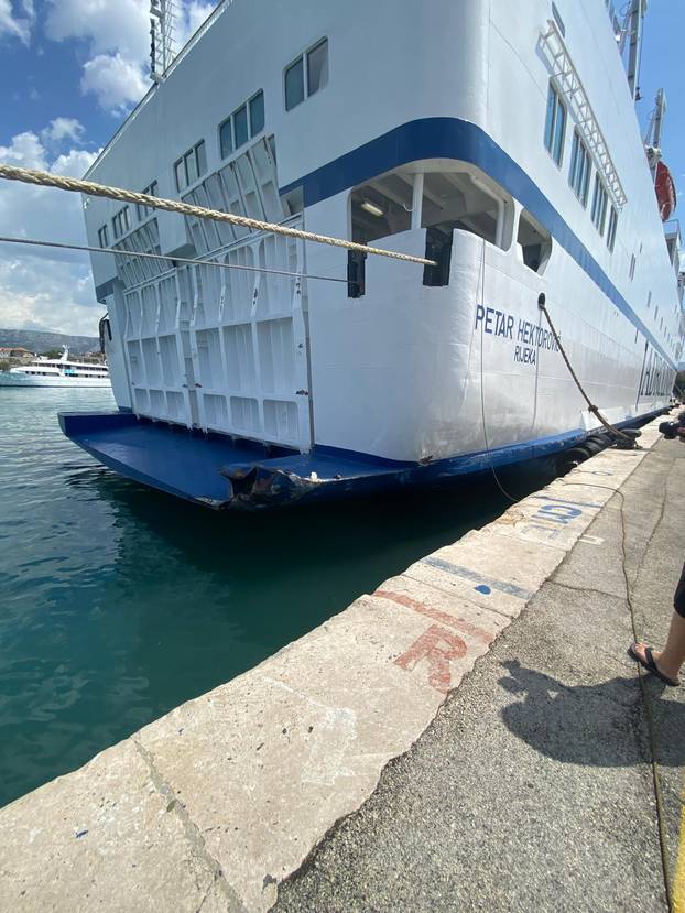 FOTO Split kao nakon tornada! Ovo je prognoza za danas: Za tri regije upalili alarm zbog oluje
