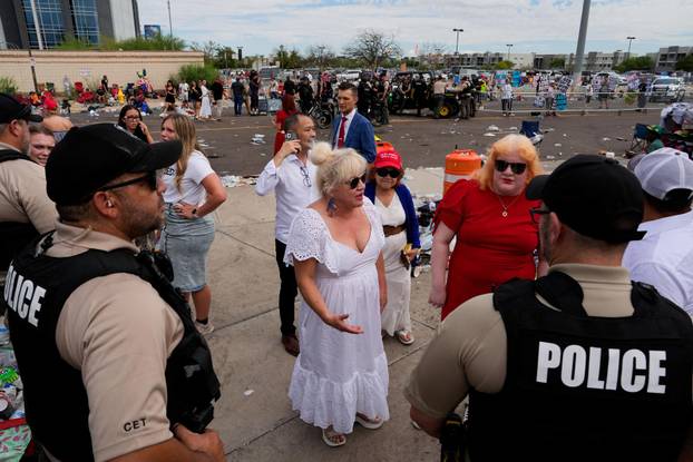 Memorial service for slain conservative commentator Kirk in Glendale