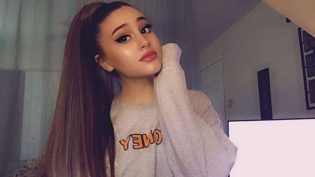 Ariana Grande 'pronašla' svoju blizanku: Nikad nećeš biti ona