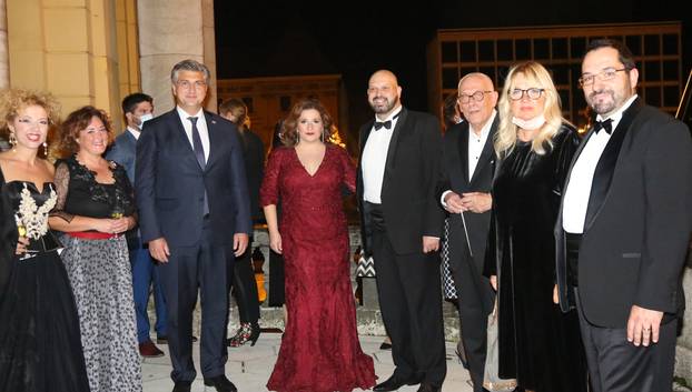 Plenković pohvalio pjevače HNK