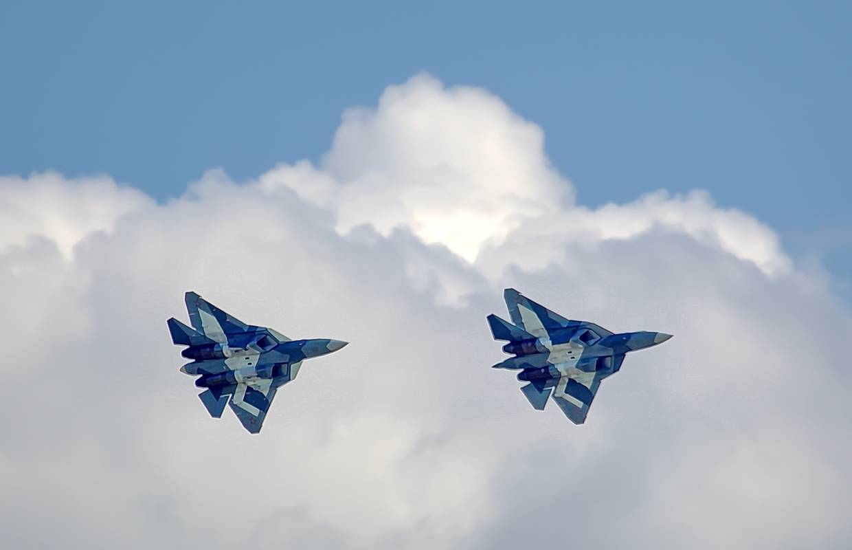Iznenada zatvorili aerodrom u Sankt Peterburgu, digli i lovce: 'Na nebu bili nepoznati objekti'
