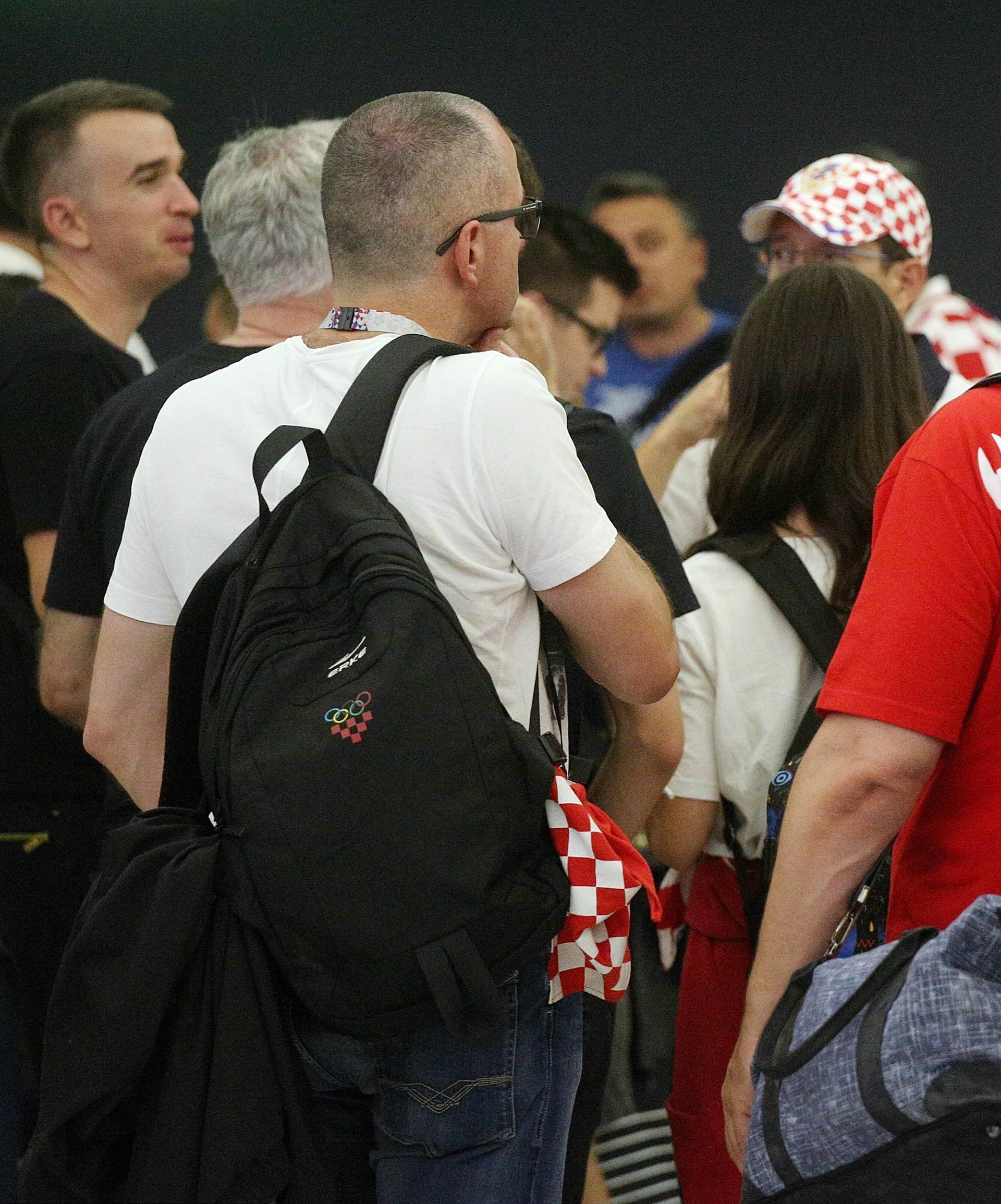 Zagreb: Hrvatski navijaÄi otiÅ¡li u Rusiju bodriti Vatrene u polufinalnom susretu s Engleskom