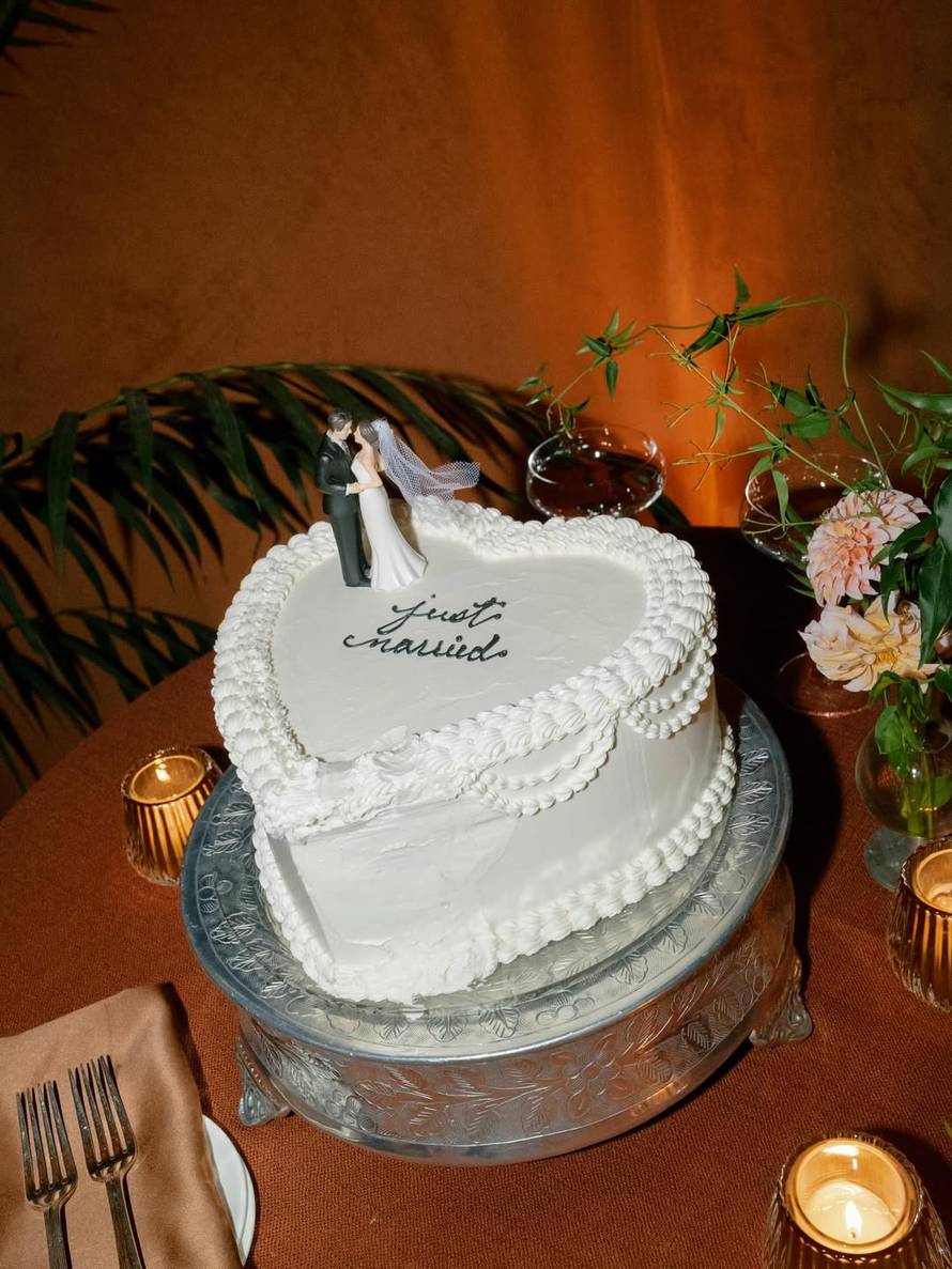 Selena Gomez pokazala sve tri vjenčanice, ali i neobični detalj koji je mnoge iznenadio