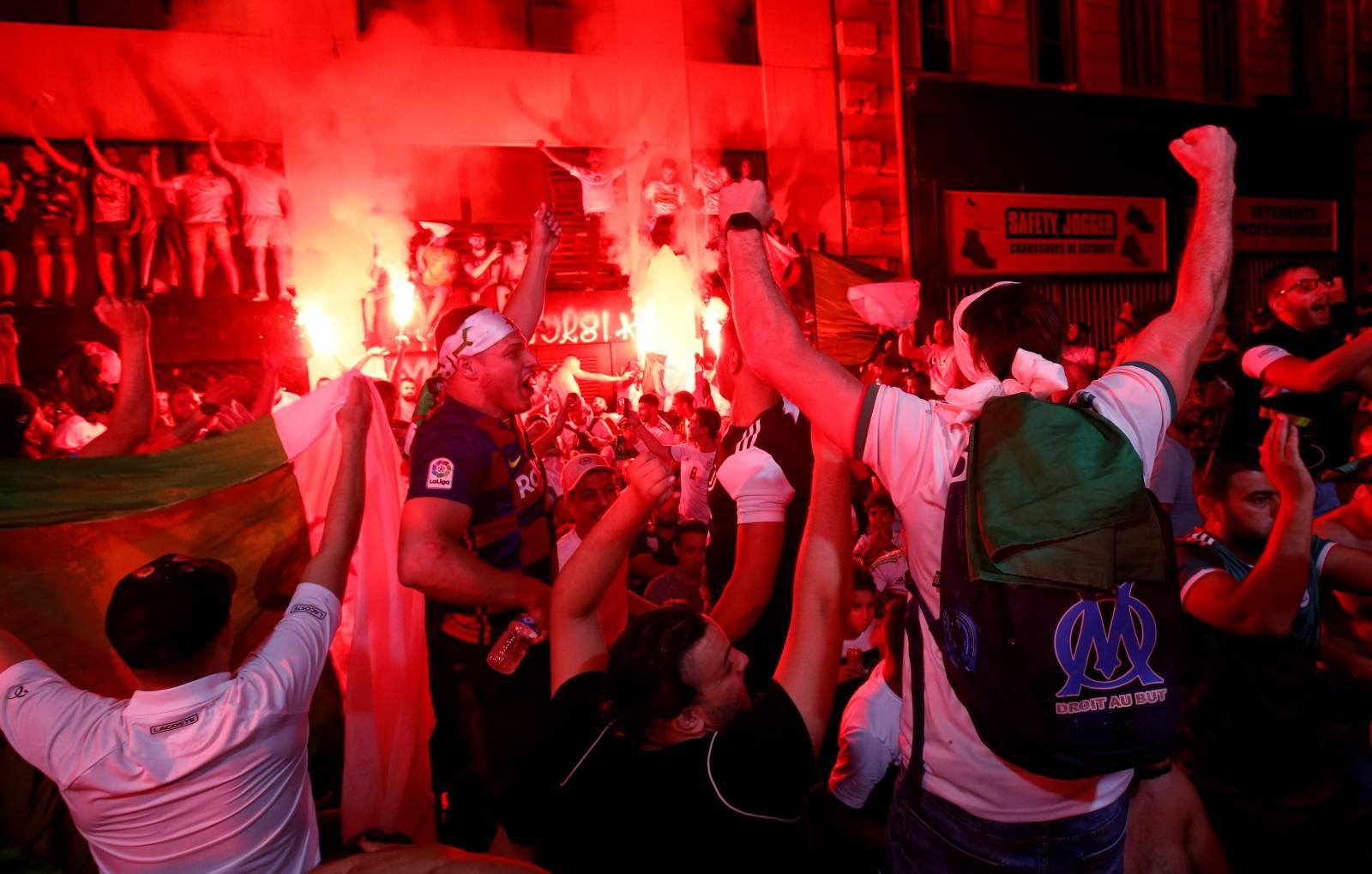 Fans watch the Africa Cup of Nations 2019 - Final - Senegal v Algeria