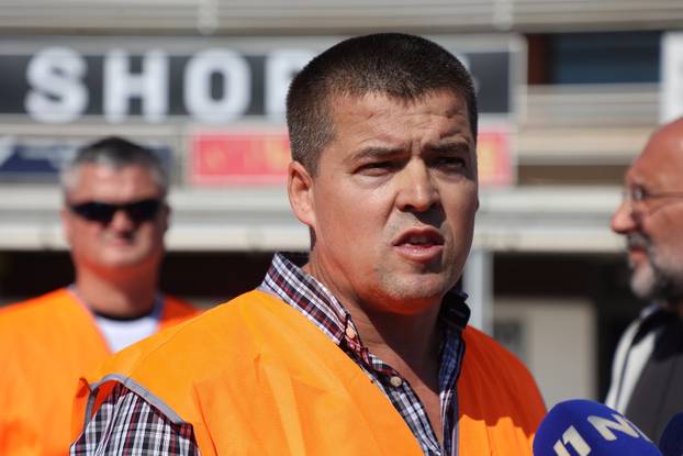 Split: Mirni prosvjed Nezavisnog sindikata pomoraca putničkih brodova Hrvatske 