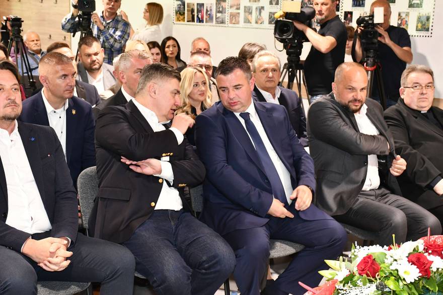 Predsjednik RH Zoran Milanović na obilježavanju Dana Općine Stari Mikanovci