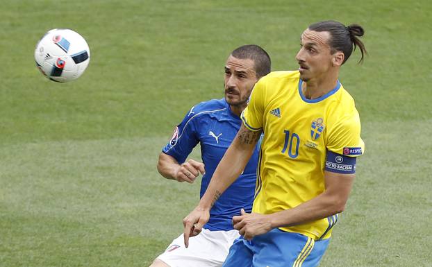 Italy v Sweden - EURO 2016 - Group E