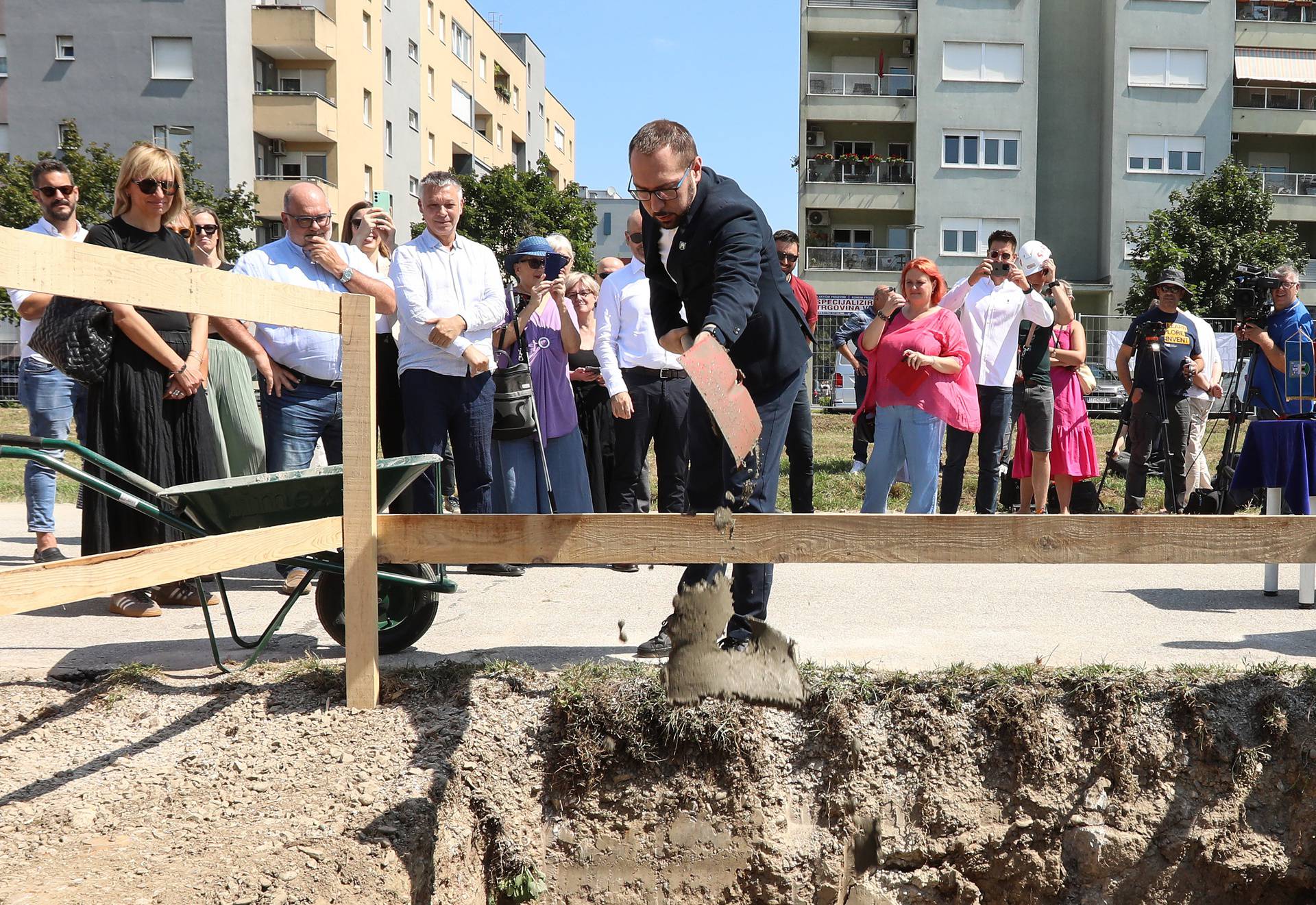 Zagreb: Obilježavanje početka radova na izgradnji zatvorenog bazenskog kompleksa Špansko-Oranice