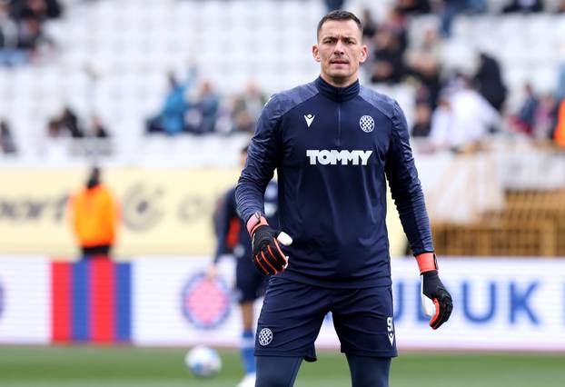 Zagrijavanje igra&ccaron;a Hajduka i Slaven Belupa uo&ccaron;i 22. kola SuperSport HNL-a