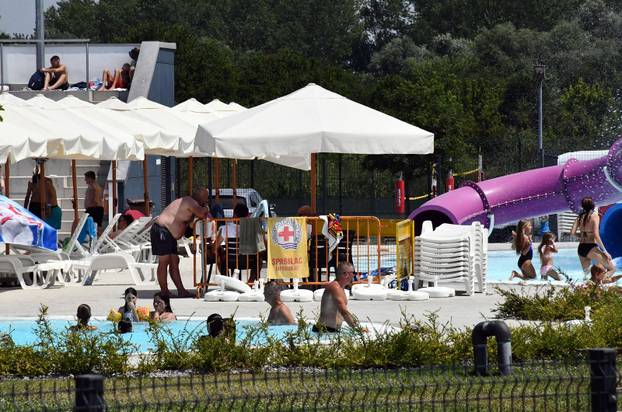 Slavonski Brod: Gradski bazeni na Vijušu pravo su ozvježenje od nepodnošljivih ljetnih vrućina