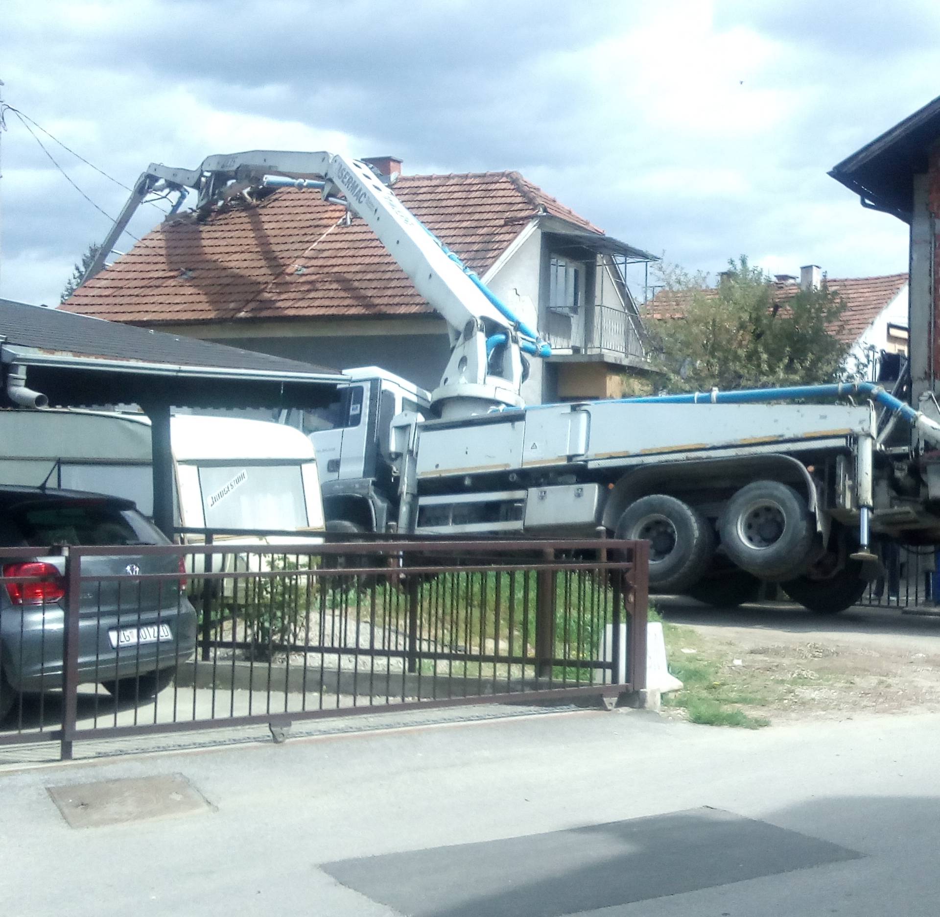 Kad radovi pođu skroz krivo: Miješalica im napravila kaos