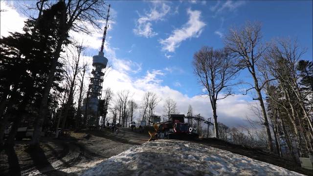 VIDEO Sljemenska staza i usred zime je livada. Evo kako izgleda