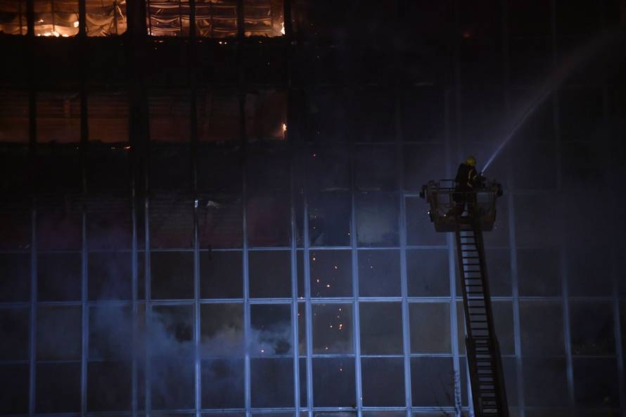 Zagreb: Pozar u Vjesnikovom neboderu