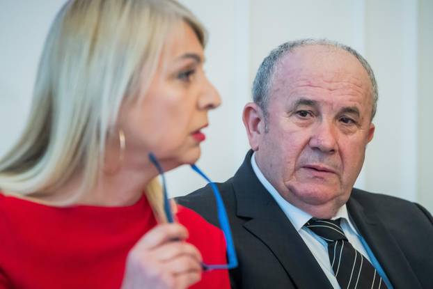 Split: Konferencija za medije Željka Keruma na kojoj je predstavio kandidata za lokalne izbore