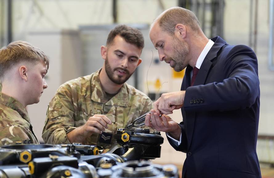 Princ William i jordanski prijestolonasljednik Hussein posjetili bazu RAF-a u Oxfordshireu