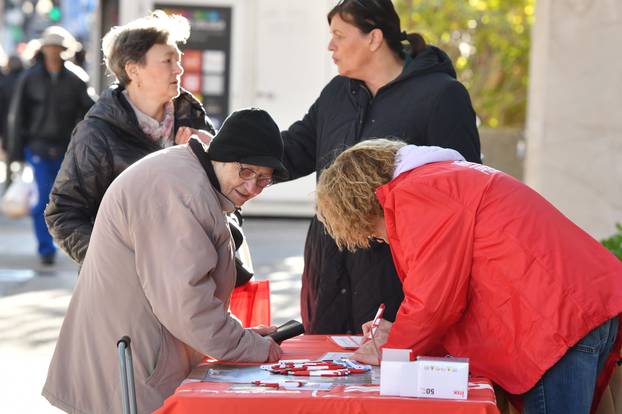 Šibenik: Zapo?elo prikupljanje potpisa sa predsjedni?ku kampanju Zorana Milanovi?a