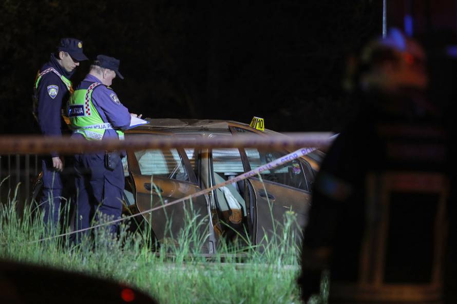 U naletu vlaka na auto umrla je djevojka (27), sestre ozlijeđene