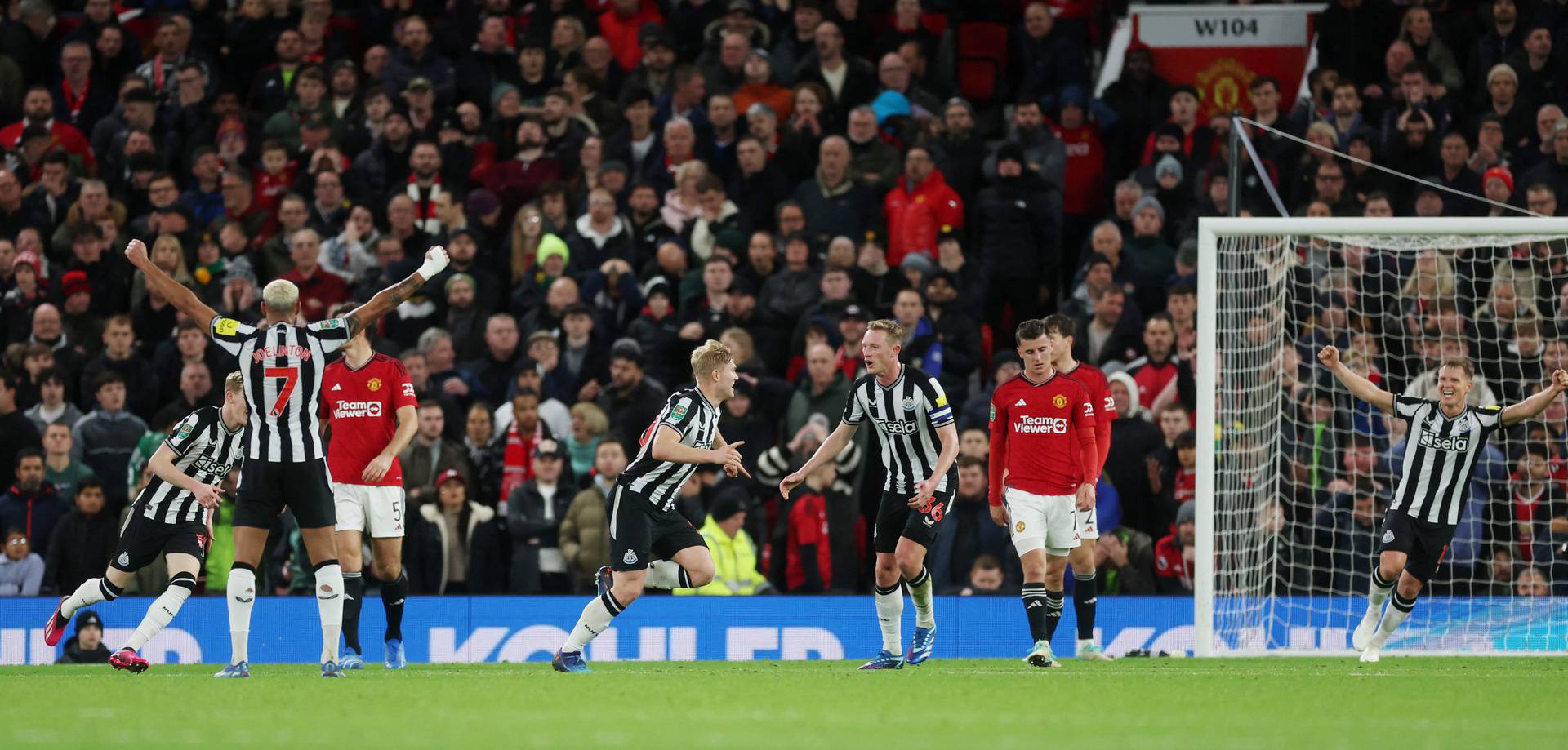 Carabao Cup - Fourth Round - Manchester United v Newcastle United