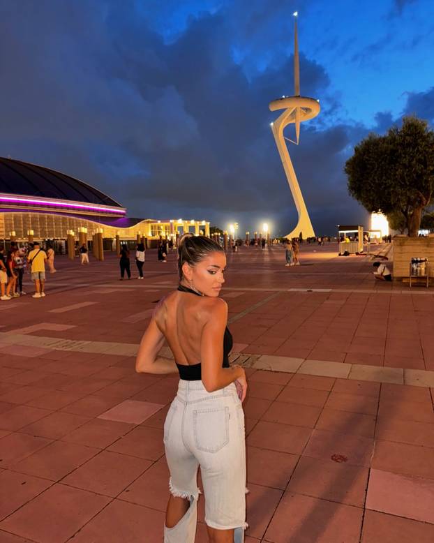 FOTO Presice srpskog kluba su krcate. Nitko ne zna zašto... E da, ovo je glasnogovornica