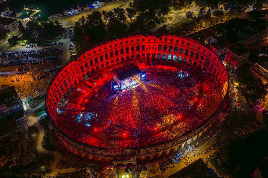 Plavi orkestar nastavlja svoju turneju diljem Lijepe Naše: Evo gdje će zasvirati do kraja godine