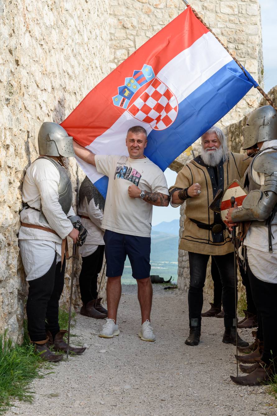 Miljenik dijaspore ima novi hit: Hrvatska i Hercegovina su jedno