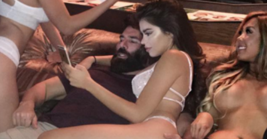 Multimilijunaš je stigao u Split: S djevojkama odmara na jahti