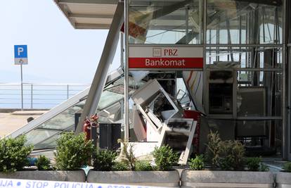 Eksplozija probudila Riječane: Razbojnici raznijeli bankomate