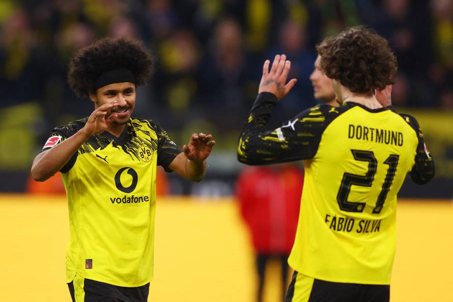 Bundesliga - Borussia Dortmund v St. Pauli