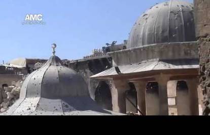 Pobunjenici i vojska prebacuju loptu: Tko je srušio minaret?