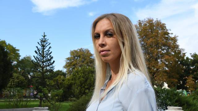 Bivša pornoglumica Alexa Wild bila kod Pernara, a sad je prešla Škori i Domovinskom pokretu