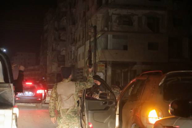 Syrian rebels gather in Homs