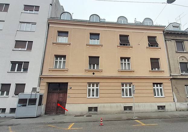 FOTO Država prodaje niz nekretnina: Jedna se nalazi i kod Milanovića u zgradi...