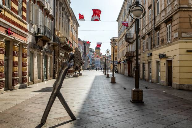 Rijeka: Nakon uvođenja rigoroznijih mjera je uži centar grada u potpunosti je prazan
