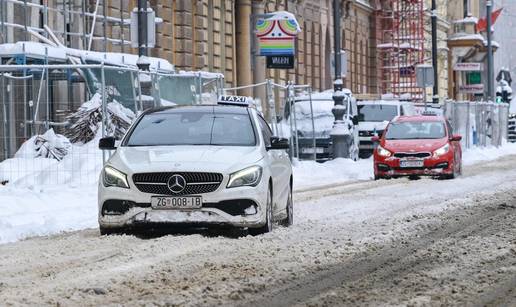 Evo kako voziti po snijegu!
